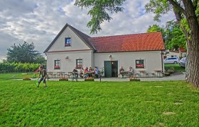 Weingut &amp; Buschenschank Minkowitsch, © Minkowitsch